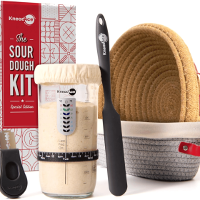 Sourdough Starter Kit – 24oz Starter Jar, 2 Cotton Rope Banneton Proofing Baskets, Magnetic Bread Lame for Scoring – Gift for Bakers & Complete Sourdo